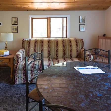 Mattawa River Resort ภายนอก รูปภาพ